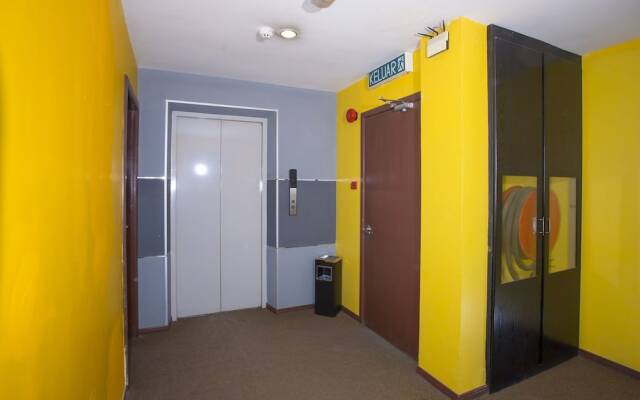 OYO 44037 King Park Hotel