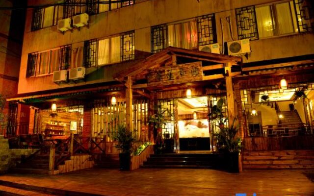 YIhe Lianhua Yanying Hotel
