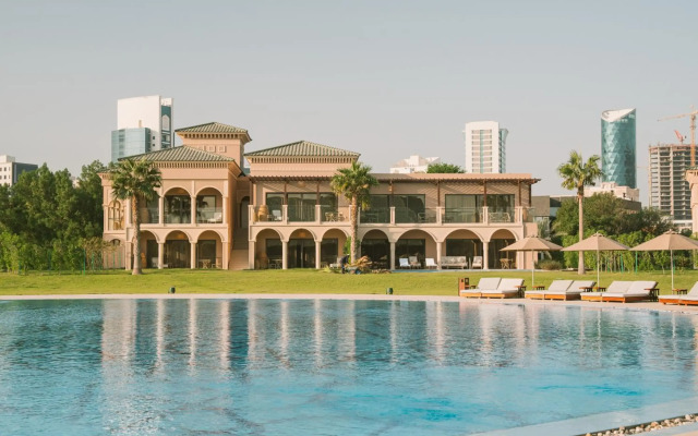 Royal Saray Resort