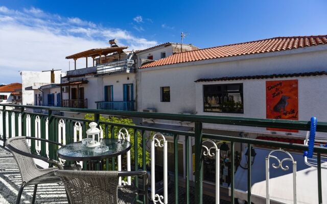 Albertos House