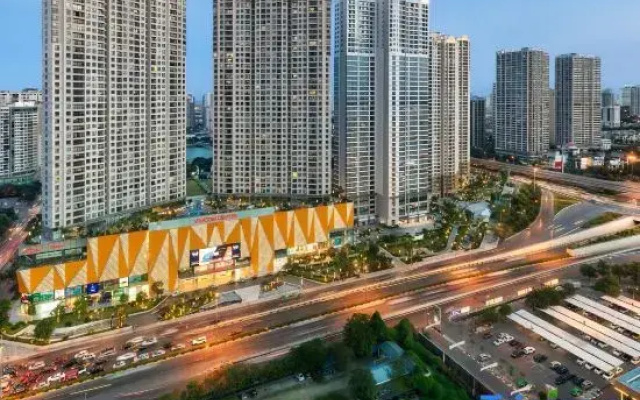 Ember Housing - Vinhomes D'capitale Apartment Hanoi Center