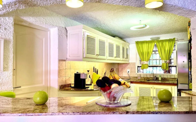 Majestic Villa in Lecci With Garden