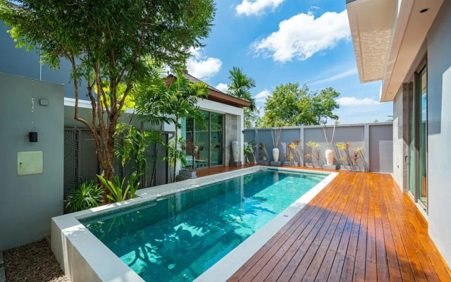 Teak 5 Bedroom Private Pool Villa Bangtao Beach