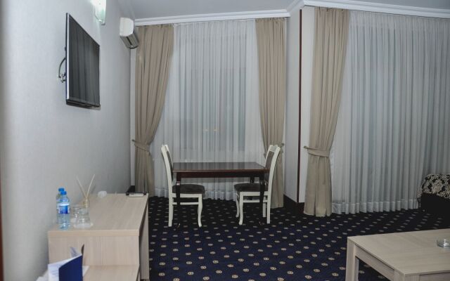 Baku İnn Hotel