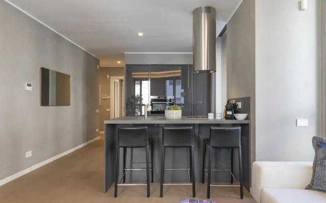 Central Tower S Babila - Elegant 2bdr With Rooftop Terrace