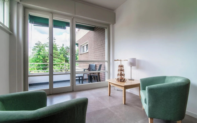 Stylish 2-Bedroom Apartment by Lake Como