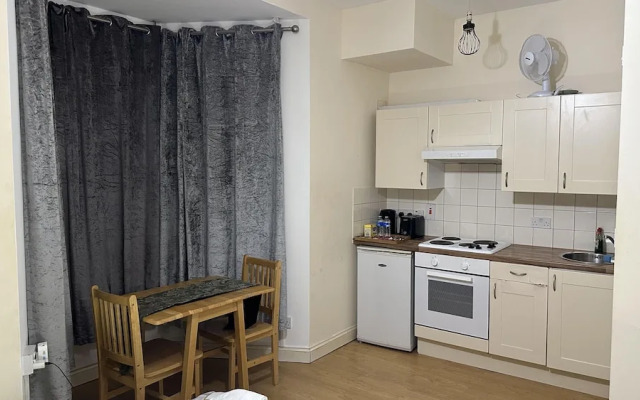 Charming 1-bed Studio in London