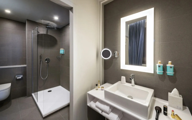 Отель Novotel Belleville Paris 20