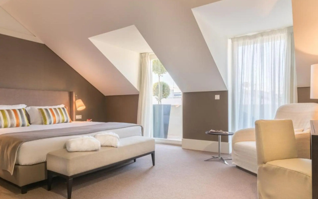 Universal Boutique Hotel