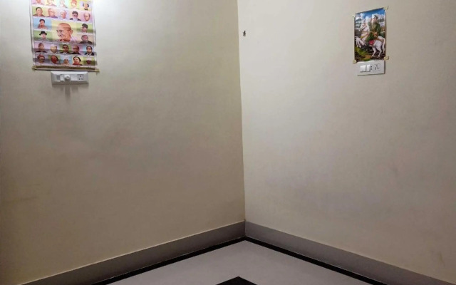 OYO HOME 91096 Krishna Bhawan