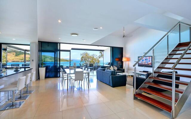 The Edge 5 - Hamilton Island