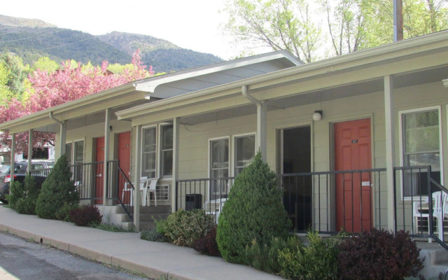 Red Mountain Inn