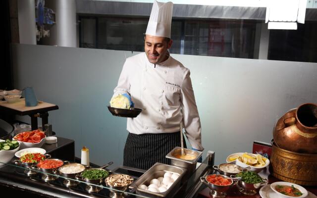 Crowne Plaza Hotel Beirut by IHG