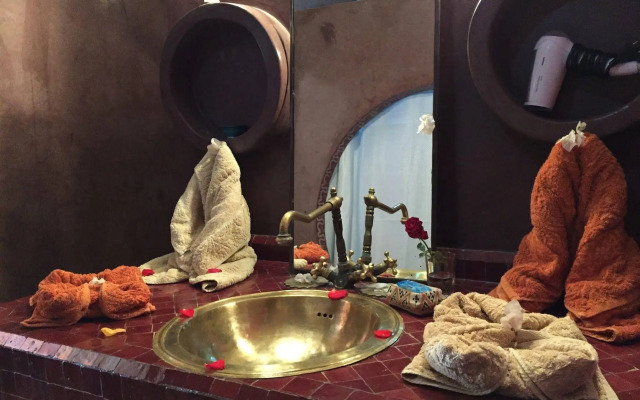 Riad Fabiola et Spa By La Siredrah