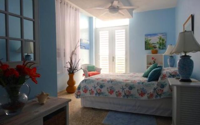 A Seascape Guest Room