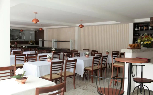 Dourada Parque Hotel