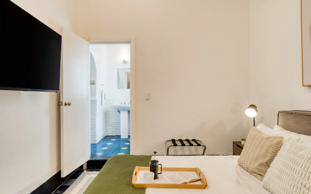 Santa Casa by Tasman