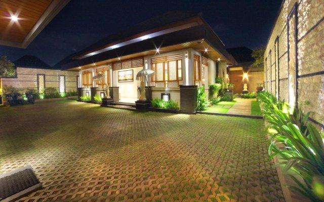 The Banyumas Suite Villa Legian