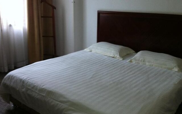 Greentree Inn Zhu Shan Road Metro Station Express Hotel