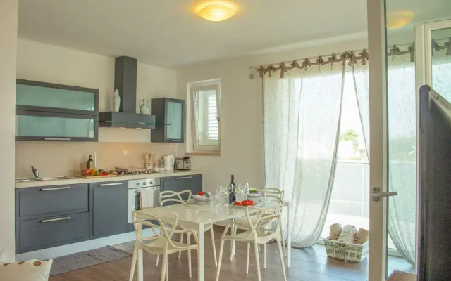 TD Villa Patrizia Pool & Alfresco Kitchen
