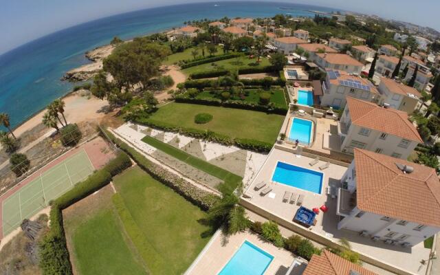 Shaye Frontline Villa