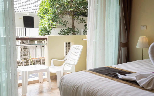 Baan Sailom Resort