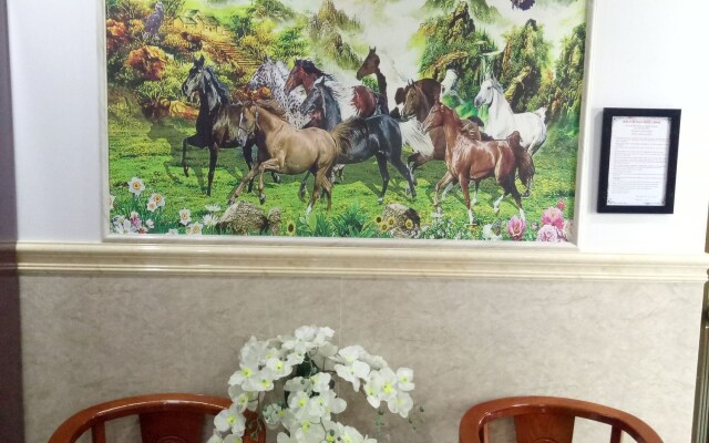 Duc Long Hotel