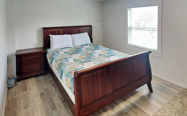 Surfside Beach Bungalow