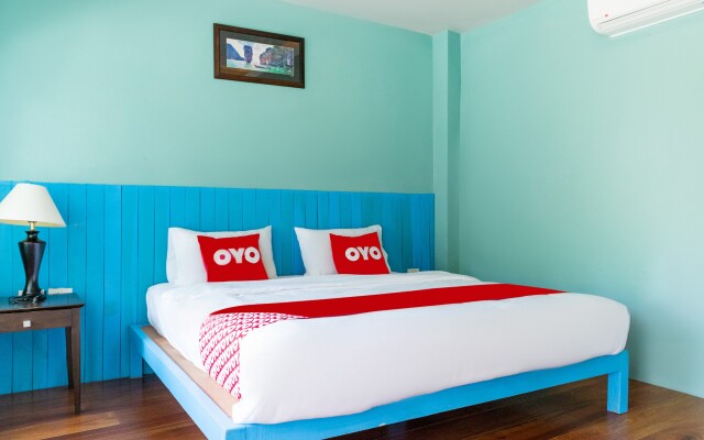 OYO 929 100 Boutique Hotel