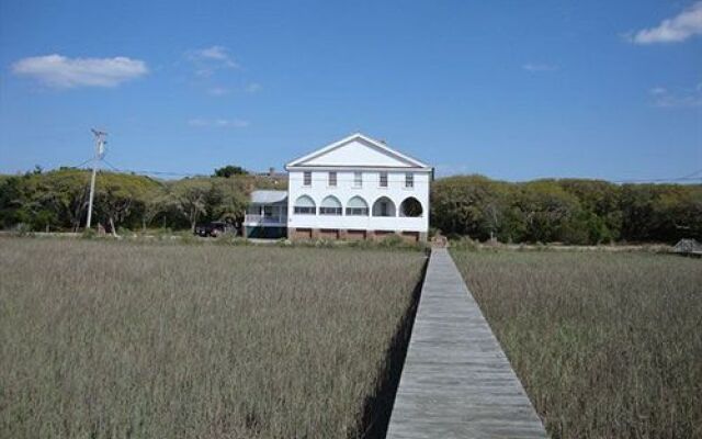 Pelican Inn