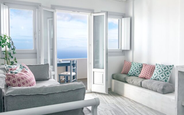 Phaos Santorini Suites