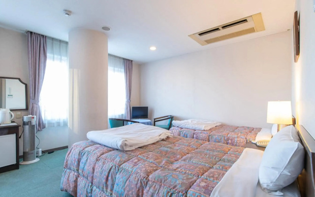 Aqua Garden Hotel Fukumaru