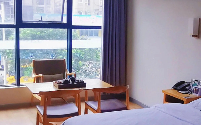 Lake Star Inn (Zhuhai Baitengtou Seafood Street)