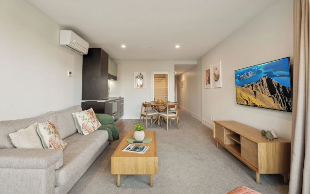The Beacon - Town Centre Apartment 620