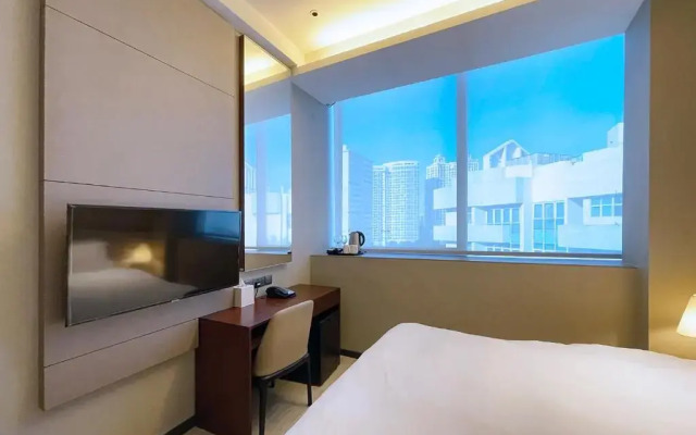 Louis Kienne Serviced Residences