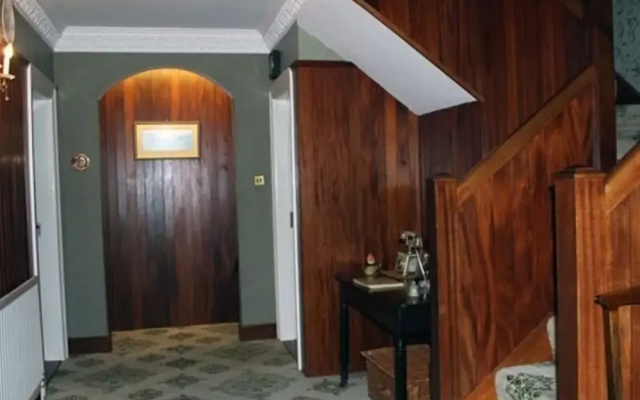 Crosh Lodge