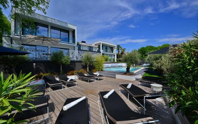 Extra Urbano - Lago di Garda - Adults Only