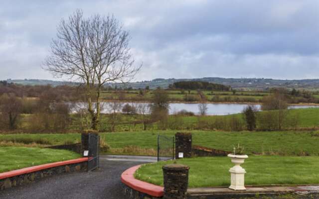 Dillon's bar & bistro