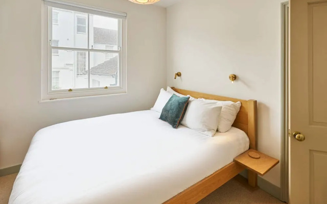Host Stay Window on the World
