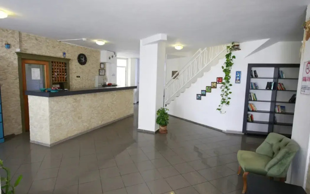 Zeybek Hotel