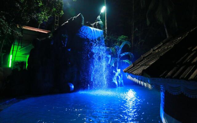 Emarald Resort