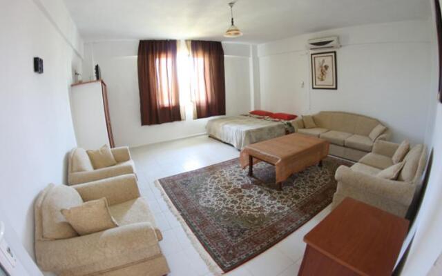 Gunes Motel