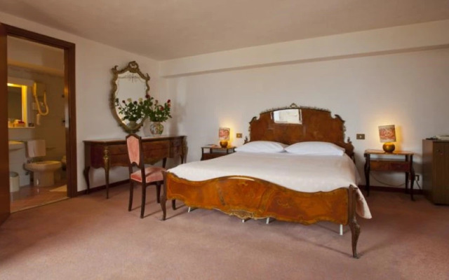Hotel Moderno