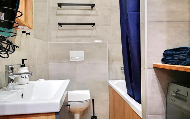 НаНедельку на улице Героев-Разведчиков 8к2