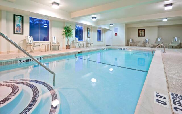 Holiday Inn Express Suites Clifton Park by IHG