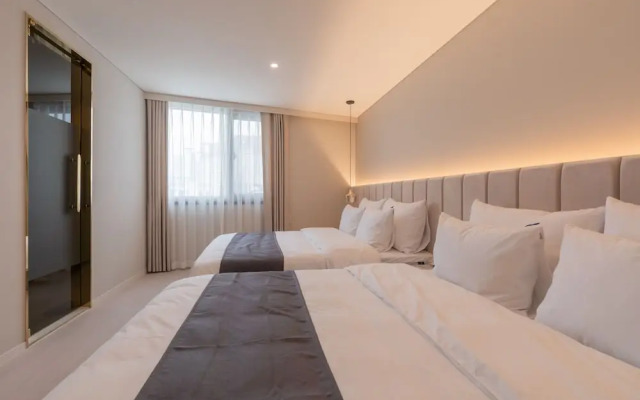 SeoMyeon Denvasta Central Hotel