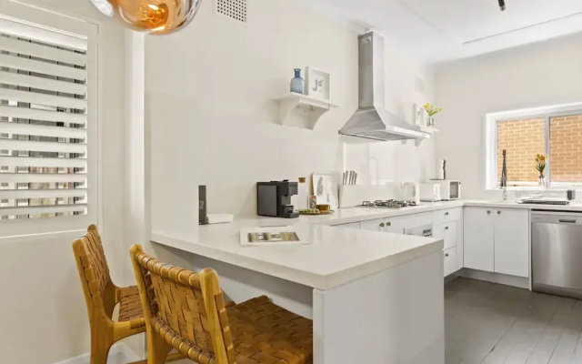 Comfy 2-bed Apartment With A/C Throughout