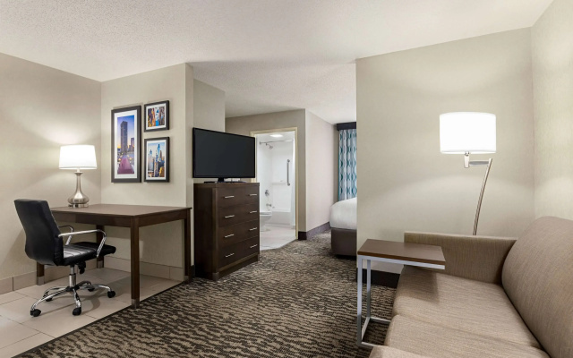 La Quinta Inn & Suites by Wyndham Newark - Elkton