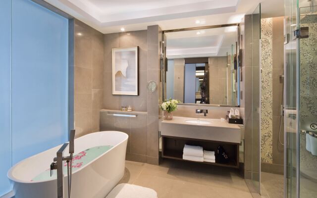DeRUCCI Hotel