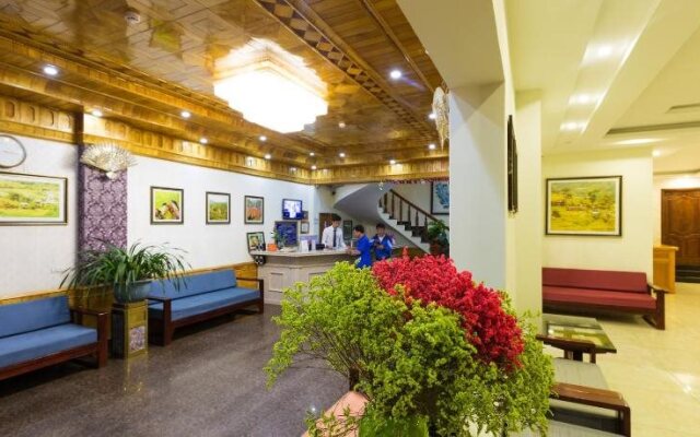London Sapa Hotel